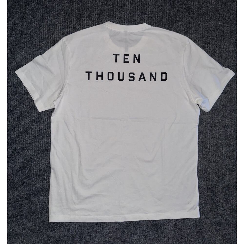 Ten Thousand Men's White Graphic T-Shirt Short Sleeve Gym Training Core Tee Sz M